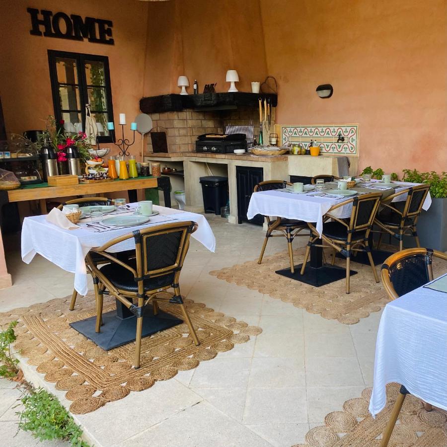Bed and Breakfast Hestia Robion en Luberon Екстер'єр фото