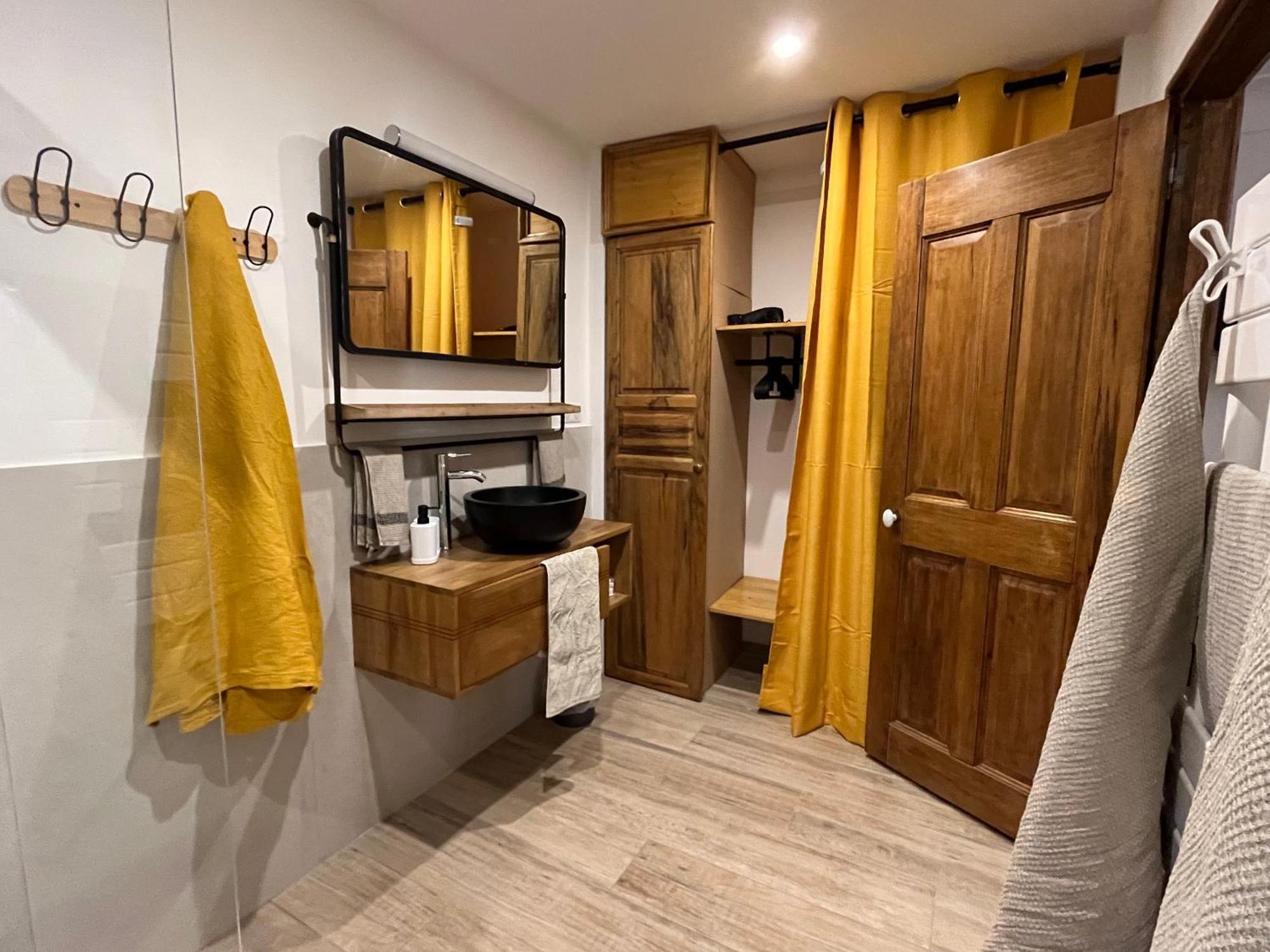 Bed and Breakfast Hestia Robion en Luberon Екстер'єр фото