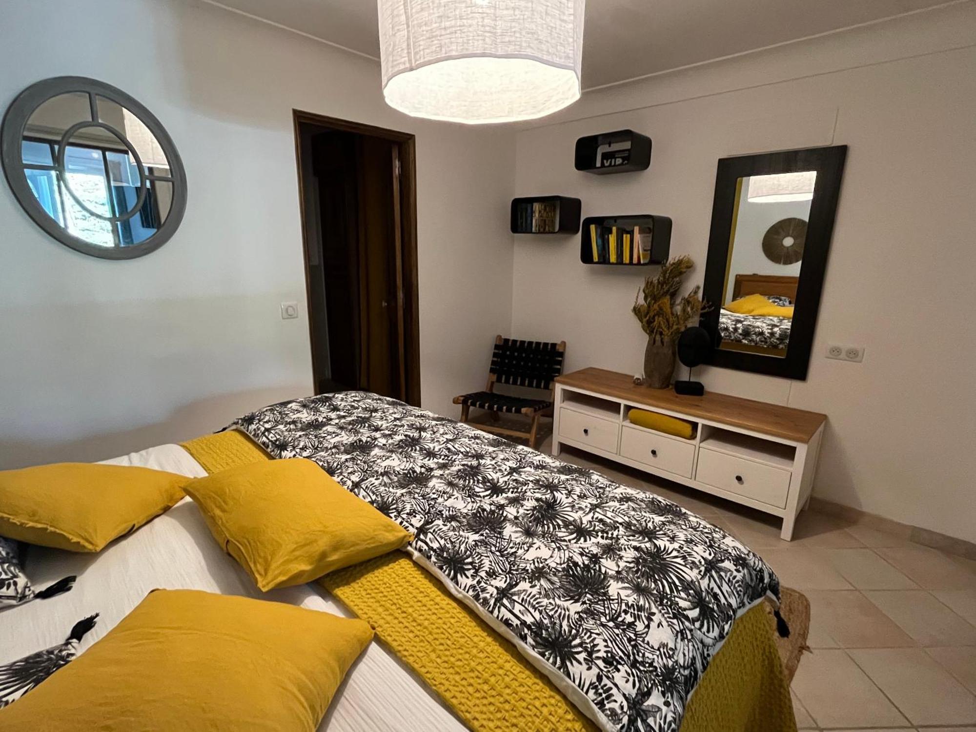 Bed and Breakfast Hestia Robion en Luberon Екстер'єр фото